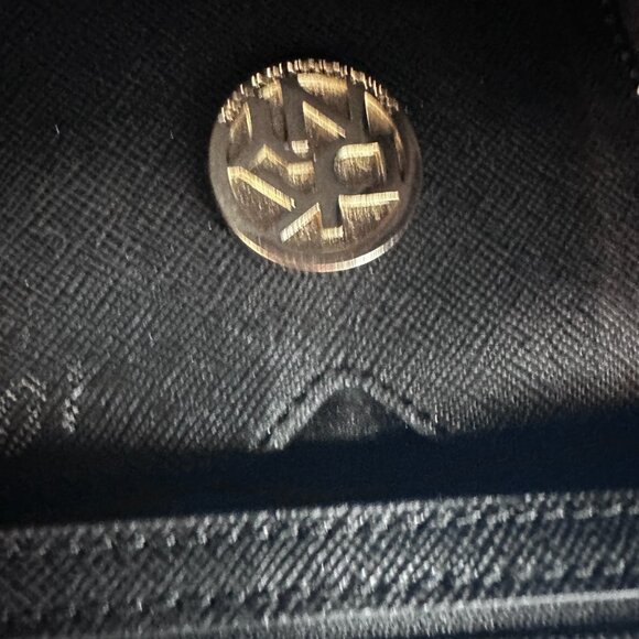 DKNY Bag Leather Quilted Black with Gold Hardware and Gold Chain Shoulder Straps - Picture 13 of 16